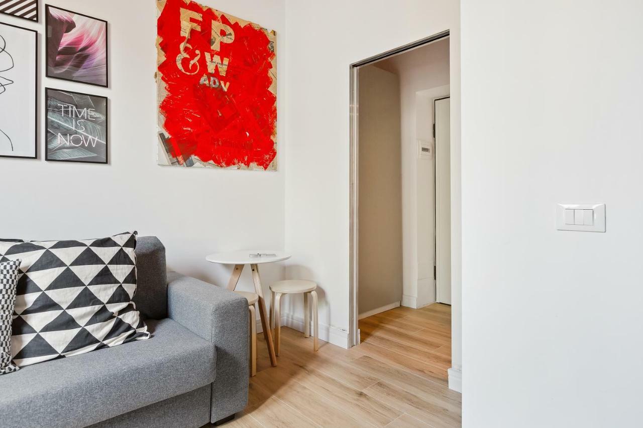 Modern And Cozy Apt In Porta Romana 米兰 外观 照片